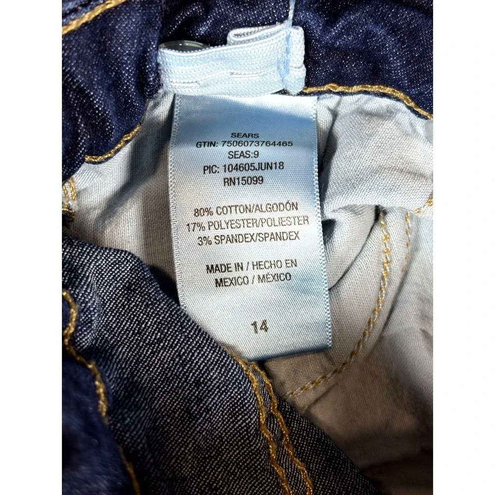 Roebuck & Co. Girlfriend Jeans Womens 14 Blue Denim Distressed Whiskered Outdoor